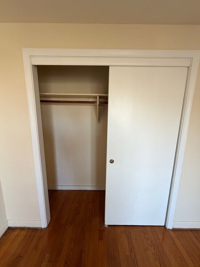 Building Photo - 132-134-134 Adelaide St