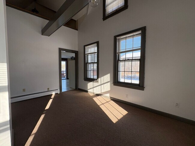 Building Photo - 320 Chamberlain Rd