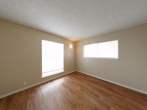 Building Photo - 622 Chauncey Dr