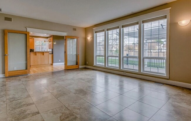 Building Photo - 450 NW Pacific Grove Dr