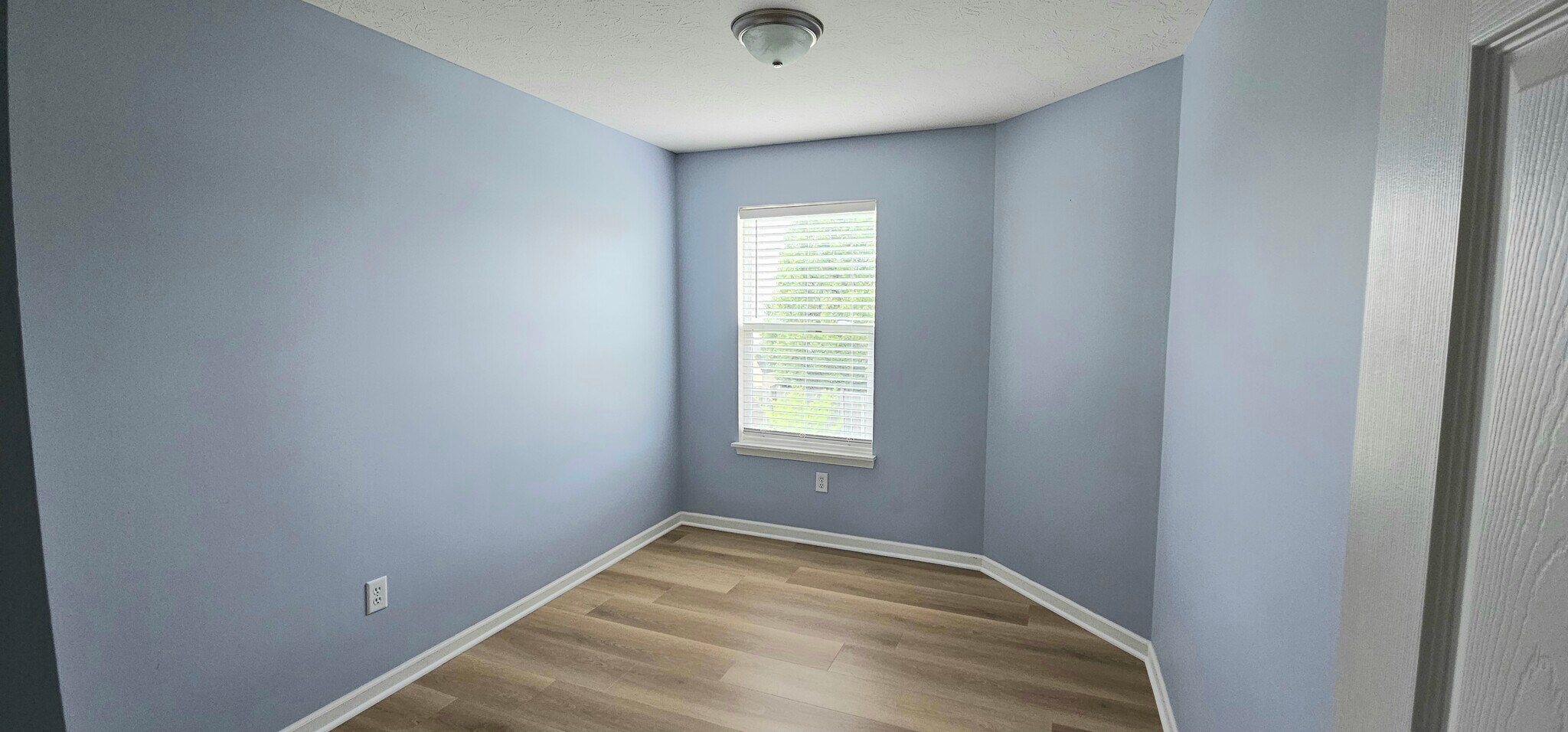 Building Photo - 8048 Grove Berry Dr