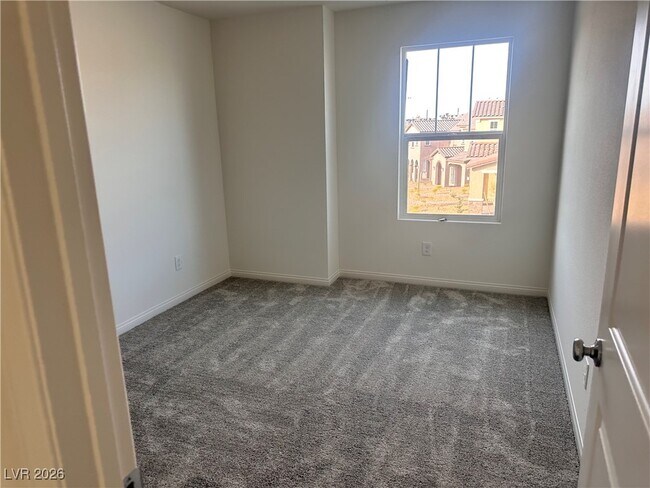 Building Photo - 2933 Gallarate Dr