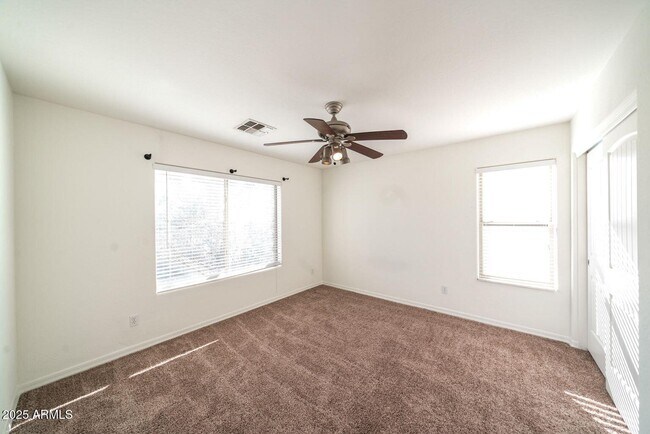 Building Photo - 1423 S Newberry Ln