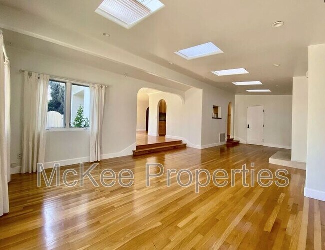 Building Photo - 517 Fifth Street