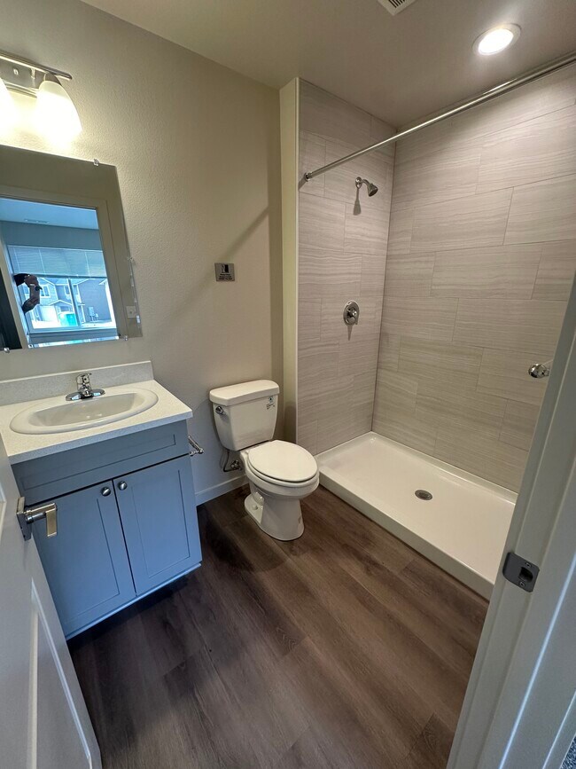 Building Photo - 5301 Smitten St