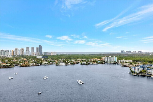 Building Photo - 17111 Biscayne Blvd