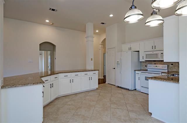 Building Photo - 7936 Lancelot Rd