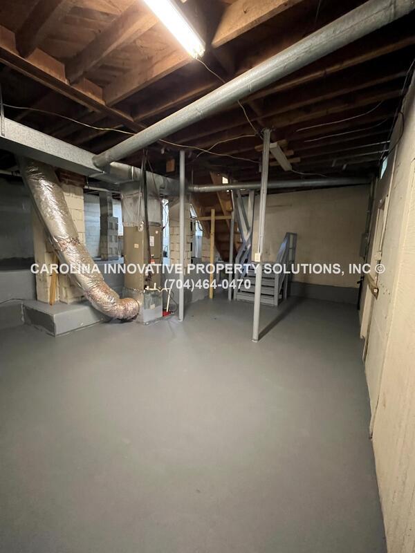 Building Photo - 2824 Phillips Ave