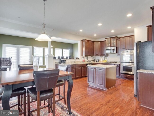 Building Photo - 2108 Congresbury Pl