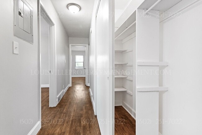 Building Photo - 2211 Gerald Ct