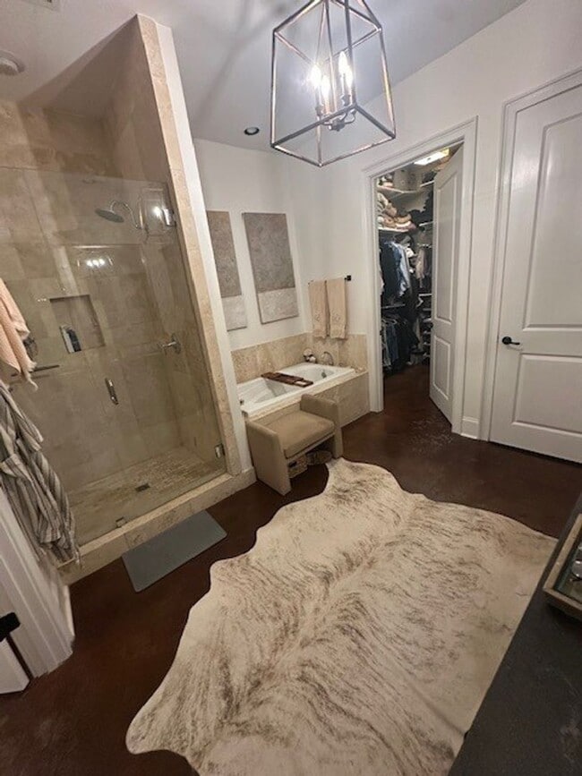 Building Photo - 3BR/3BA For Rent