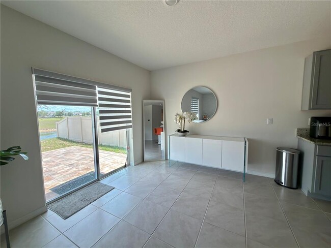 Building Photo - 9004 Tuscan Cypress St