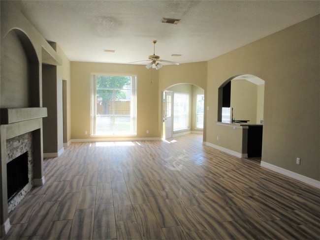 Building Photo - 6247 Piedra Negras Ct