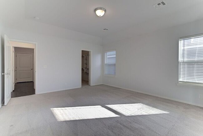 Building Photo - Pool + Park Community! 3/2/2 Plus Office!