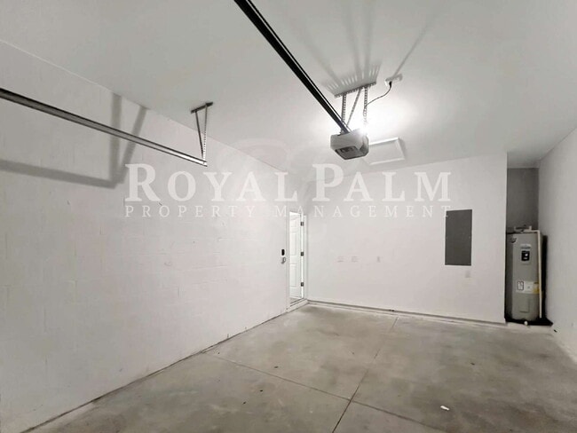 Building Photo - 1320 Trafalgar Pkwy