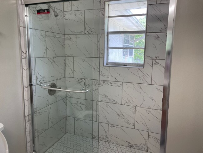 Building Photo - Fabulous Renovated Home Available Now!