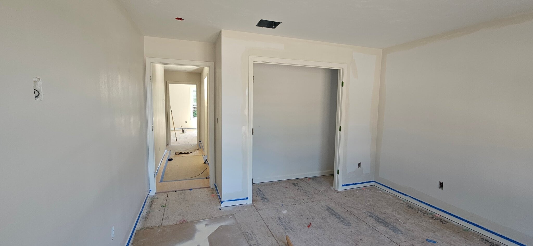 Building Photo - 719 Putnam Pike
