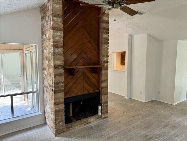 Building Photo - 8342 Silvan Wind Ln