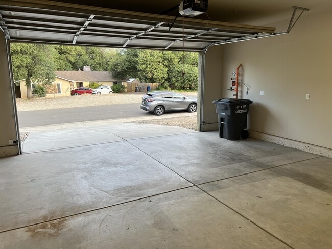 Building Photo - 4321 Paulson Ln