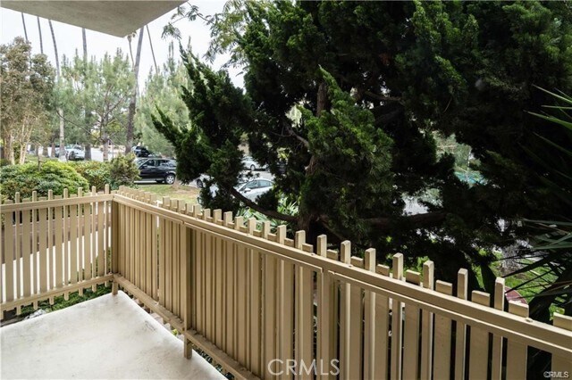 Building Photo - 1122 9th Ct