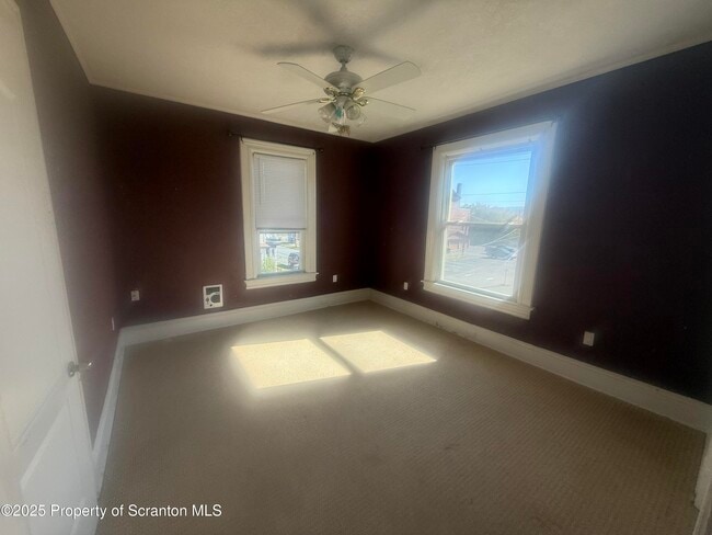 Building Photo - 124-126 10th Ave