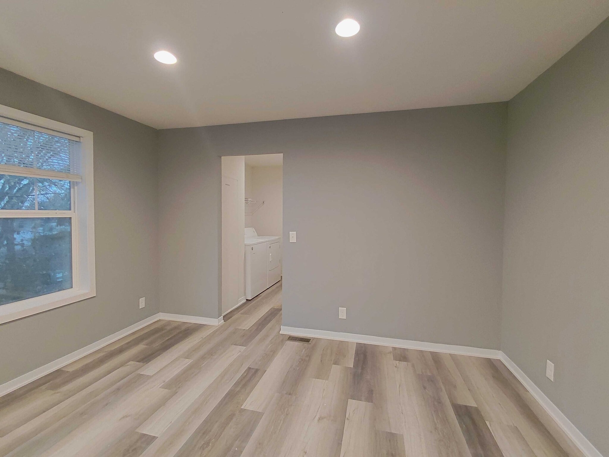 Building Photo - 2014 Gull Ln NW