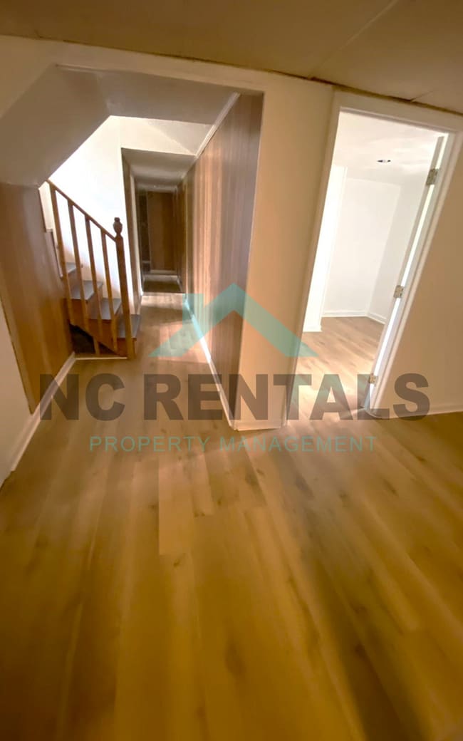 Building Photo - 730 Motor Rd