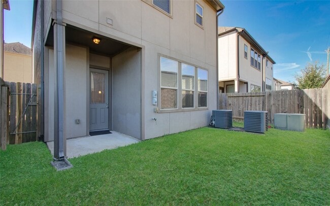 Building Photo - 10804 Brittmoore Oaks Pl