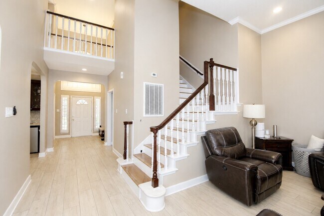Building Photo - 2019 Rosalyn Ct