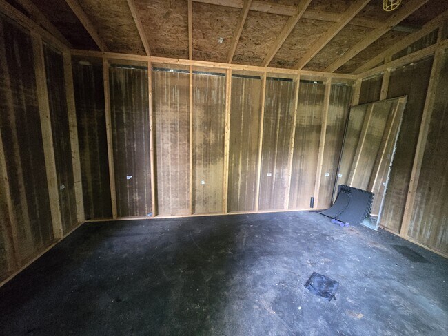 Building Photo - 2808 Livery Way