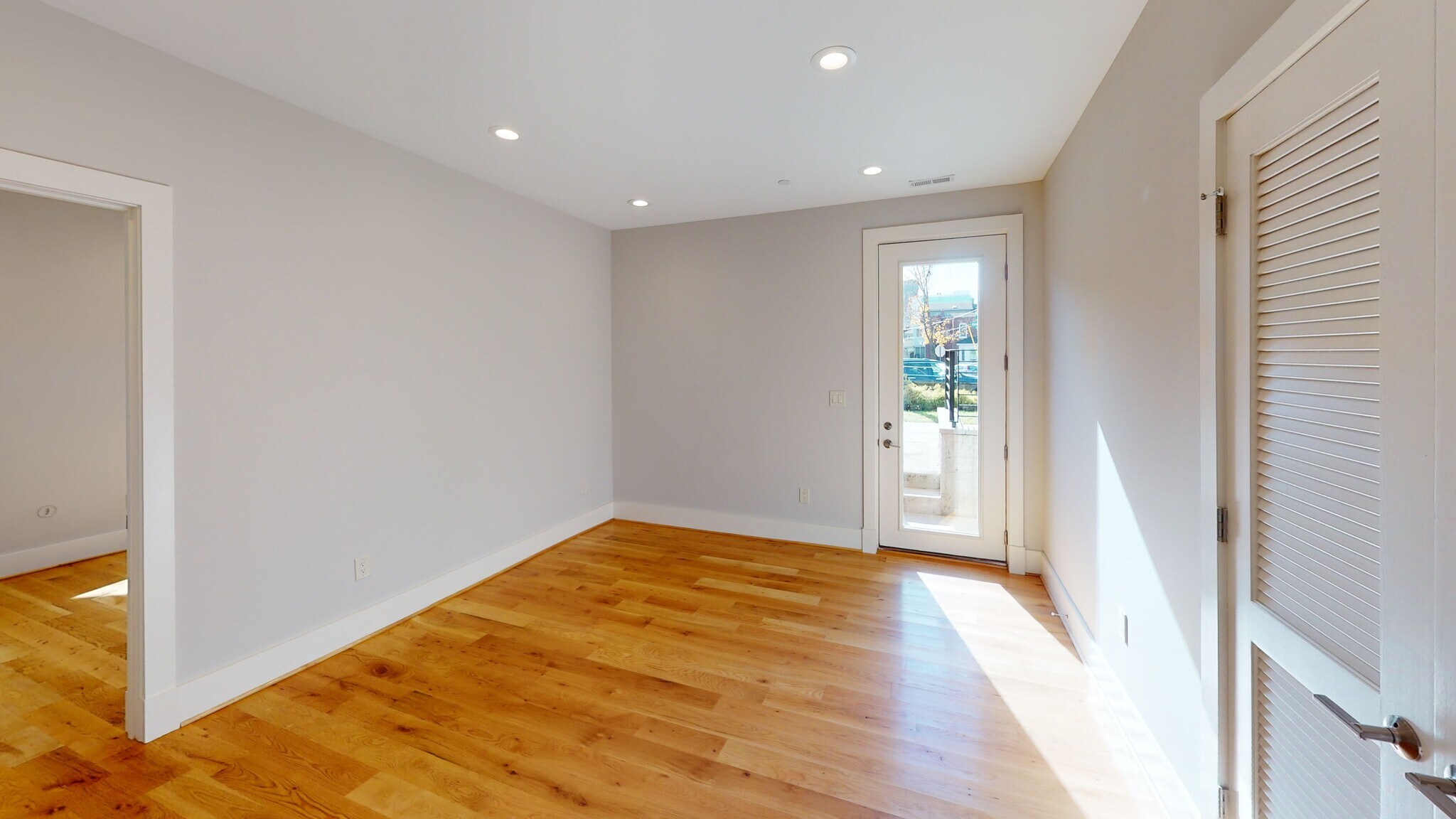 Building Photo - 3801 New Hampshire Ave NW