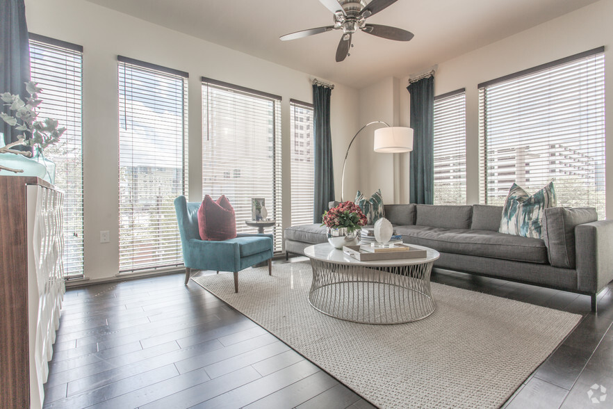 2 Br, Living Room - 1414 Texas Downtown