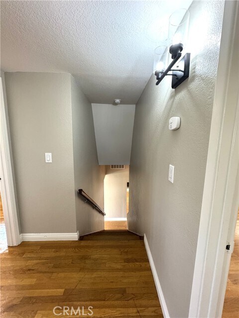 Building Photo - 4037 S Ellesford Ave