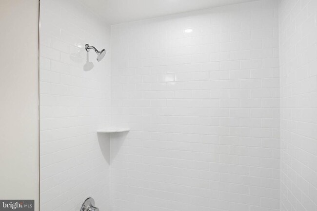 Building Photo - 1017 Venifena Terrace SE