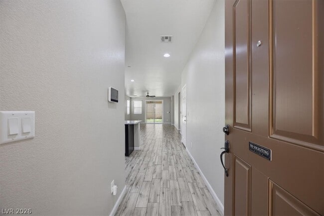Building Photo - 917 Spiracle Ave