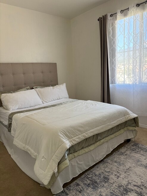 Building Photo - 15402 Thistle St