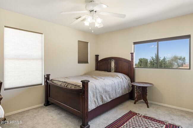 Building Photo - 9025 S 6th St