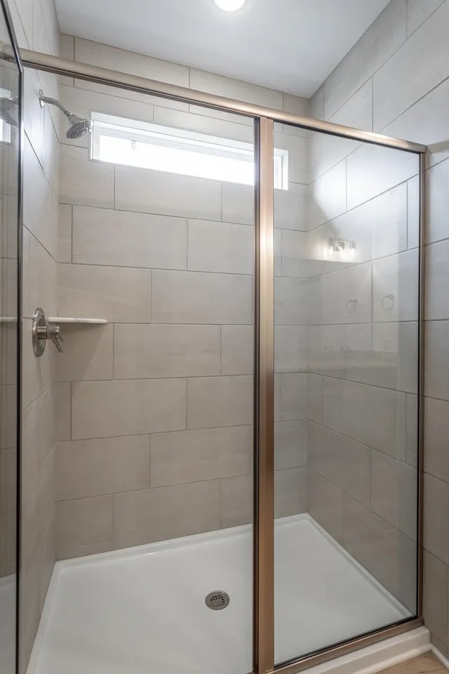 Building Photo - 6414 Satjanon Dr