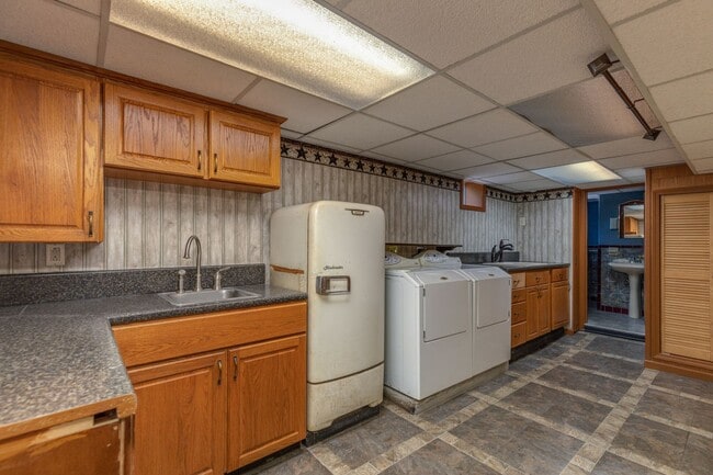 Building Photo - 2BD/2BATH Rockhill Home!