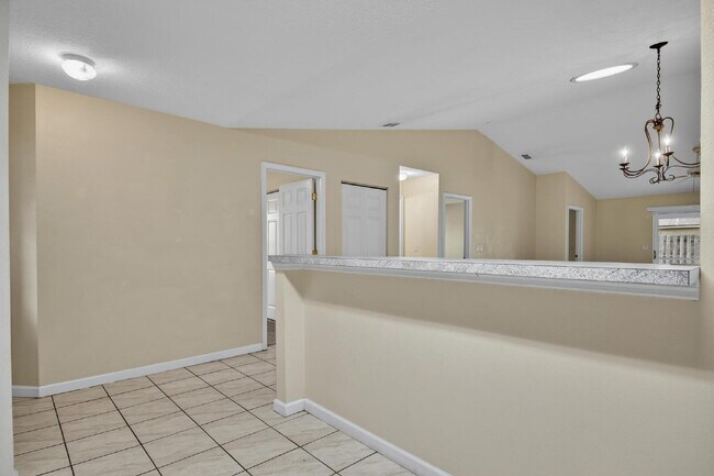 Building Photo - DUPLEX