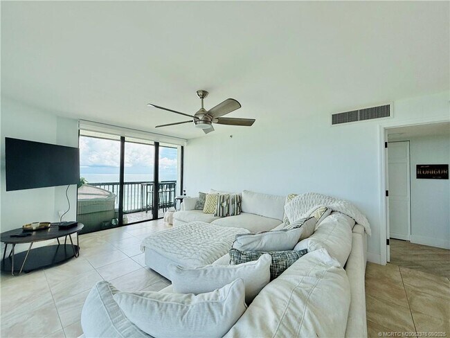 Building Photo - 8800 S Ocean Dr