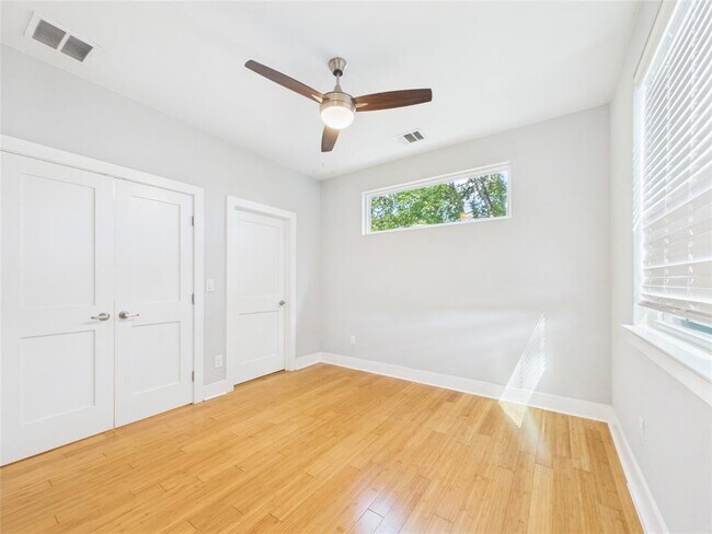 Building Photo - 6204 Langham St