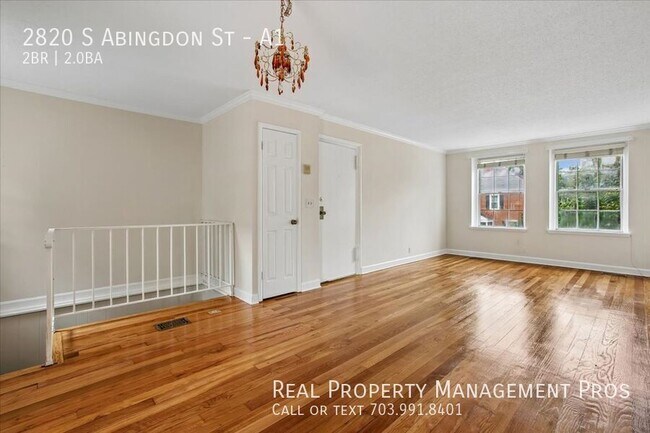 Building Photo - 2820 S Abingdon St