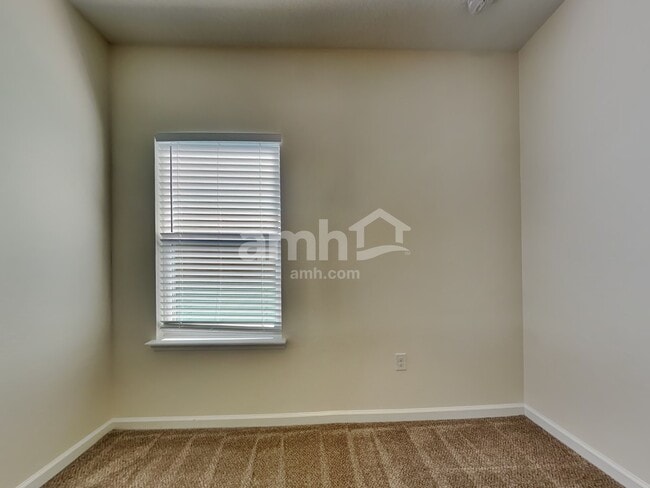 Building Photo - 16176 Magnolia Grove Way