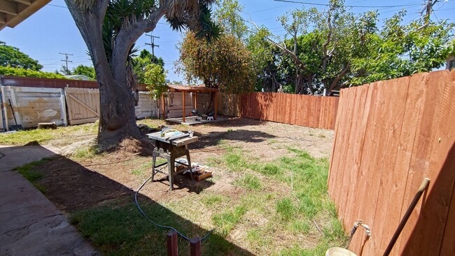Building Photo - Newly Remodeled 4 Bed 3 Bath in Chula Vist...