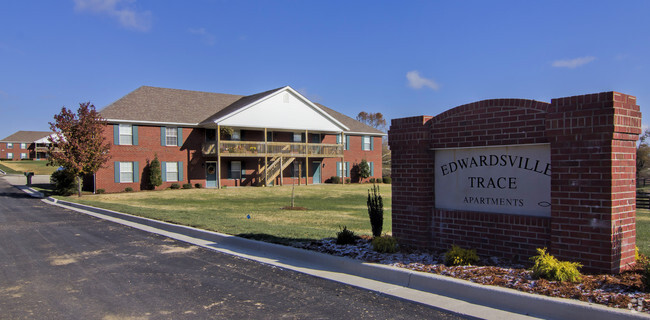 Primary Photo - Edwardsville Trace Apartments