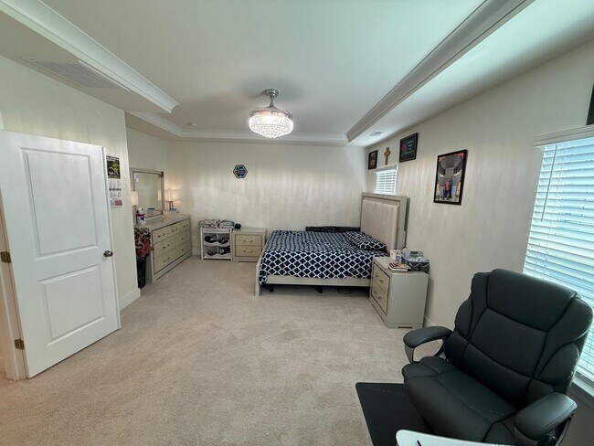 Building Photo - 113 Gabbro Pl