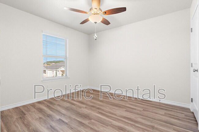 Building Photo - 106 Logan Ct