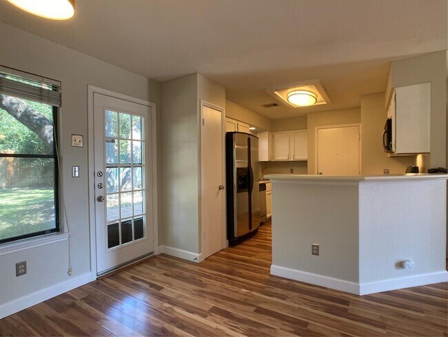 Building Photo - 10420 Bilbrook Pl