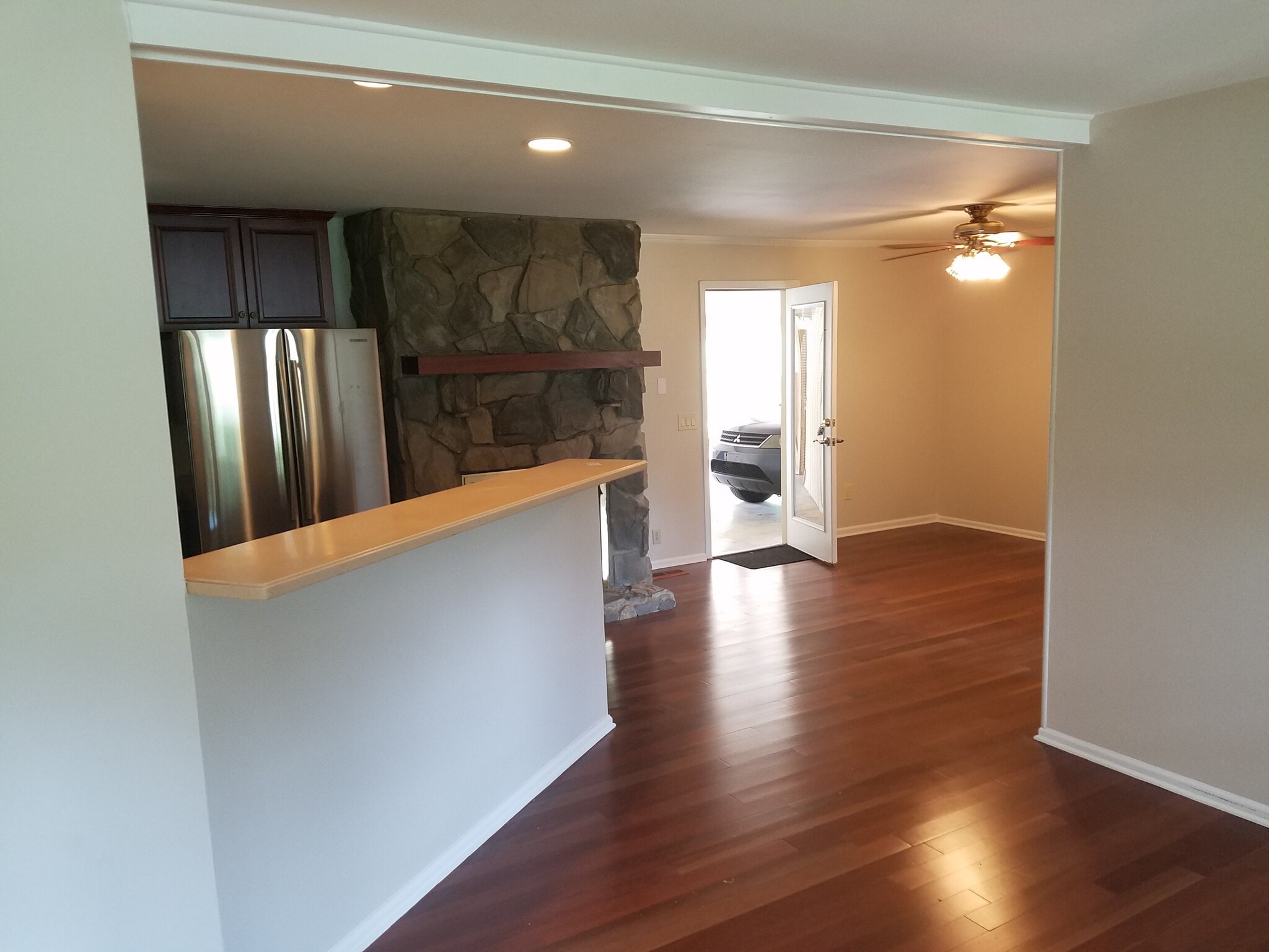 Back entrance from the car port into the dining room. - 665 Harpeth Bend Dr